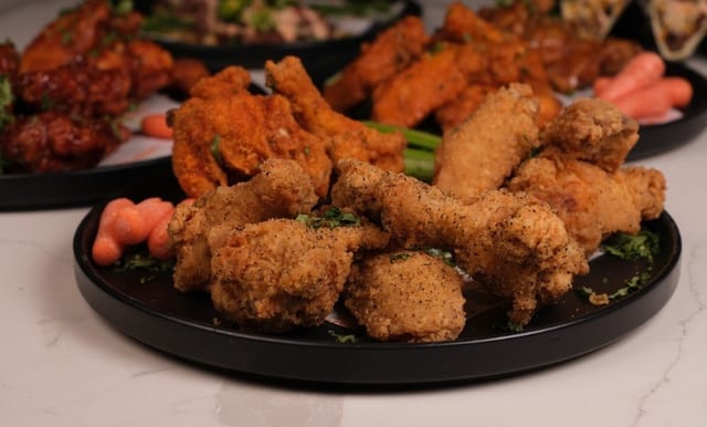 20 Wings | 3 Dips