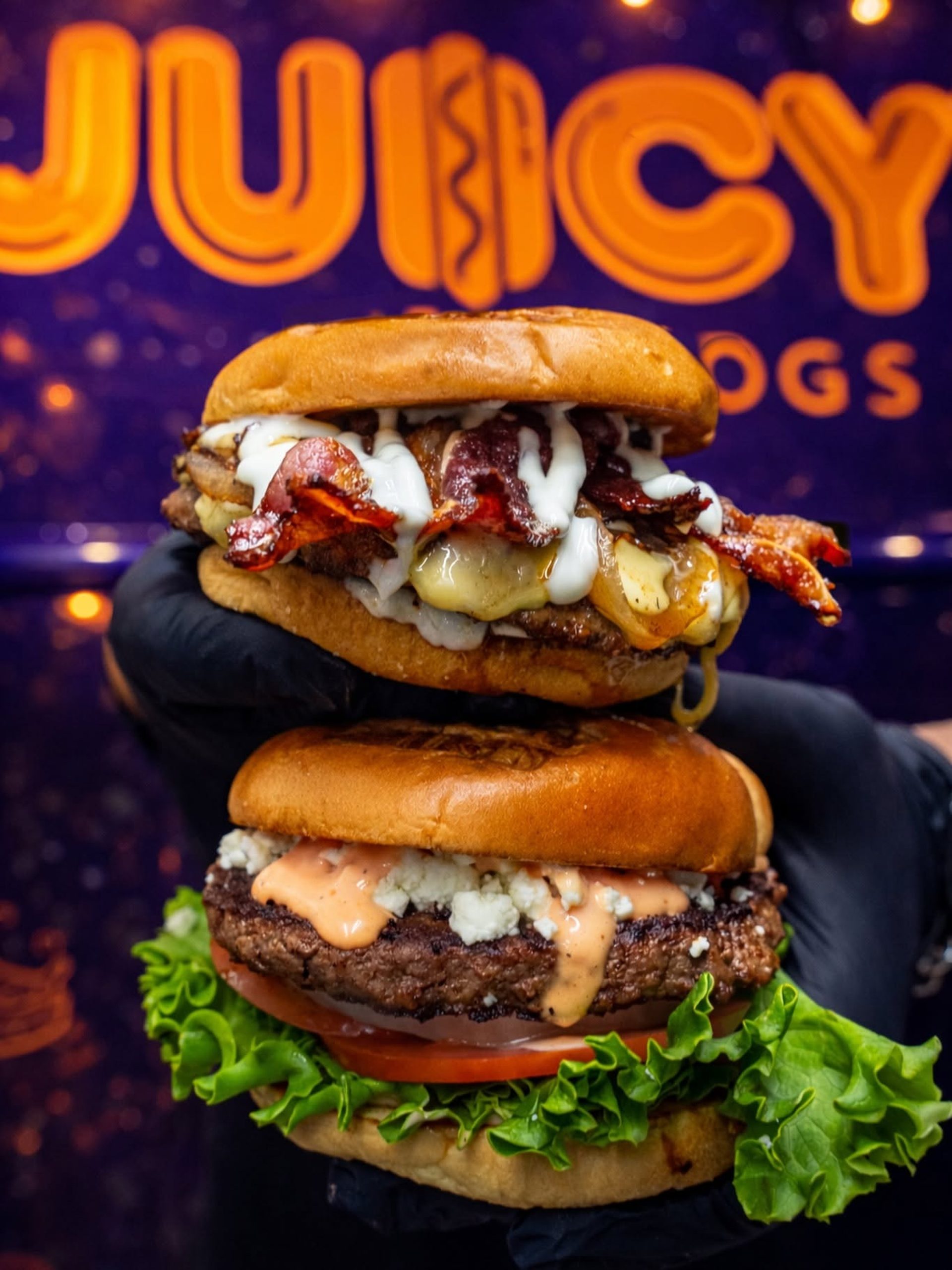 WHAT IS A SMASH BURGER?
